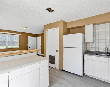 5879 Nw 1st Street - Photo Thumbnail 9