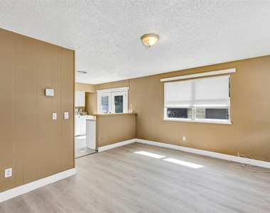 5879 Nw 1st Street - Photo Thumbnail 3