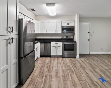 617 19th Street - Photo Thumbnail 9