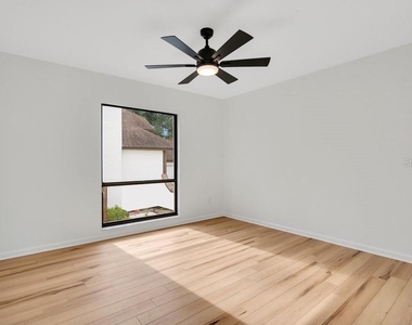 905 Main Street - Photo Thumbnail 17