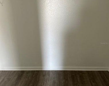 3218 Bearclaw Way - Photo Thumbnail 5