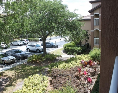 14036 Fairway Island Drive - Photo Thumbnail 2