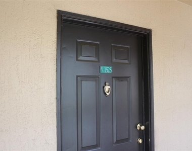 14036 Fairway Island Drive - Photo Thumbnail 1