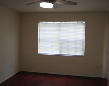 14036 Fairway Island Drive - Photo Thumbnail 8
