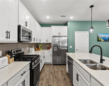 2527 Natoma Boulevard - Photo Thumbnail 11