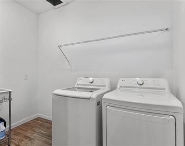 2527 Natoma Boulevard - Photo Thumbnail 36