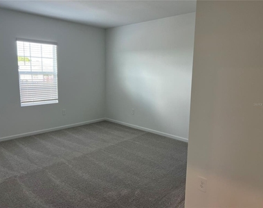 5590 Fiona Lane - Photo Thumbnail 21