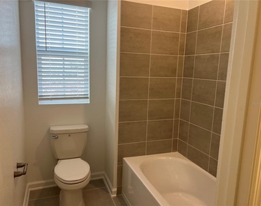 5590 Fiona Lane - Photo Thumbnail 19