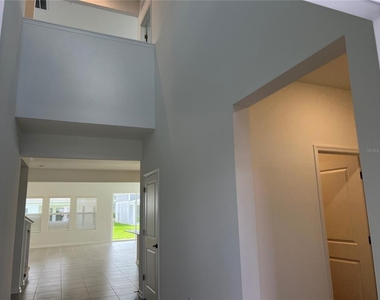5590 Fiona Lane - Photo Thumbnail 7