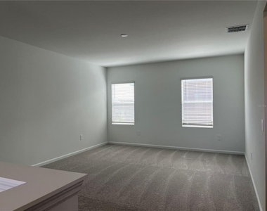 5590 Fiona Lane - Photo Thumbnail 18