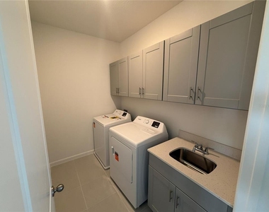 17740 Porter Road - Photo Thumbnail 5