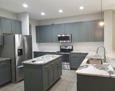 6971 Nobleton Drive - Photo Thumbnail 7