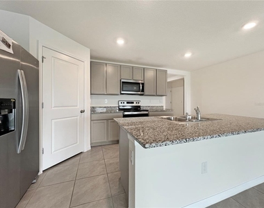 822 Will Scarlett Avenue - Photo Thumbnail 20