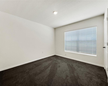 822 Will Scarlett Avenue - Photo Thumbnail 16