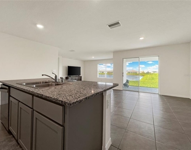 822 Will Scarlett Avenue - Photo Thumbnail 5