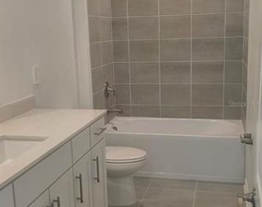 5617 Fiona Ln - Photo Thumbnail 10