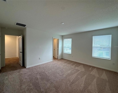 3138 Sanctuary Drive - Photo Thumbnail 8
