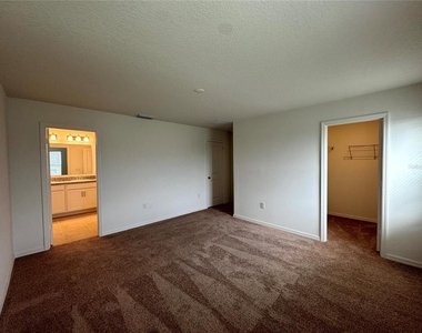 3138 Sanctuary Drive - Photo Thumbnail 7