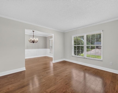 8825 Butternut Boulevard - Photo Thumbnail 5