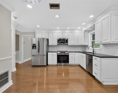 8825 Butternut Boulevard - Photo Thumbnail 9
