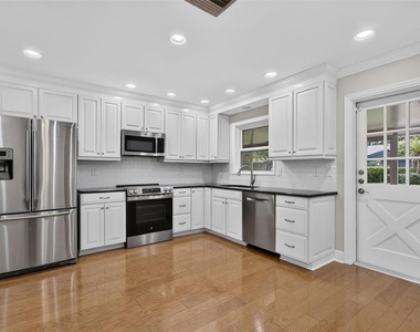 8825 Butternut Boulevard - Photo Thumbnail 11