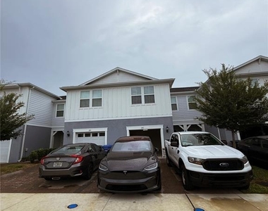 393 Meadowland Point - Photo Thumbnail 29
