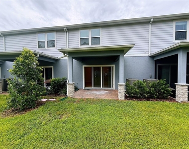 393 Meadowland Point - Photo Thumbnail 28