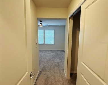 393 Meadowland Point - Photo Thumbnail 14