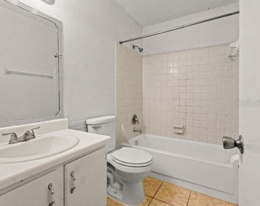 652 Saint Johns Court - Photo Thumbnail 8