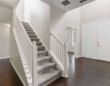 247 Magnolia Park Trail - Photo Thumbnail 16