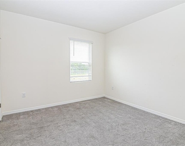 759 Auburn Grove Court - Photo Thumbnail 22