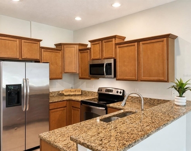 11155 Savannah Landing Circle - Photo Thumbnail 11