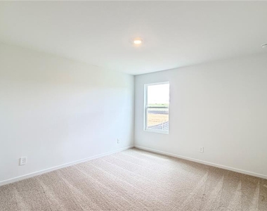 583 Artemis Street - Photo Thumbnail 20