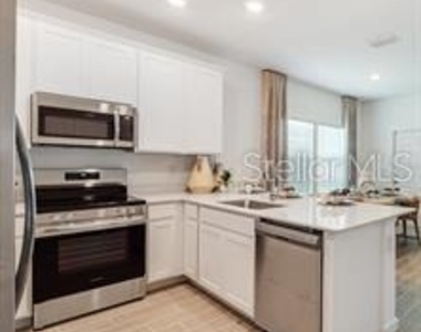 3627 Se 37th Avenue Road - Photo Thumbnail 6