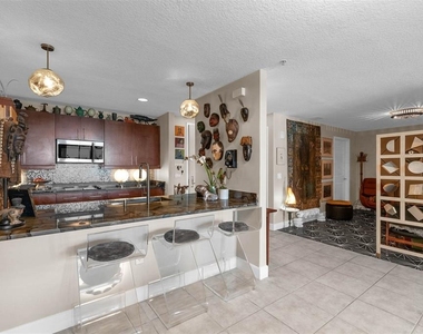 100 S Eola Drive - Photo Thumbnail 8