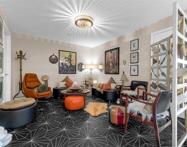 100 S Eola Drive - Photo Thumbnail 9