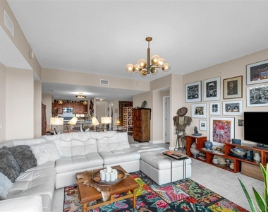 100 S Eola Drive - Photo Thumbnail 13
