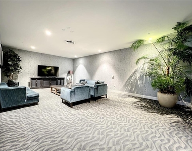 100 S Eola Drive - Photo Thumbnail 33