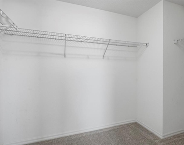 16604 Broadford Lane - Photo Thumbnail 15