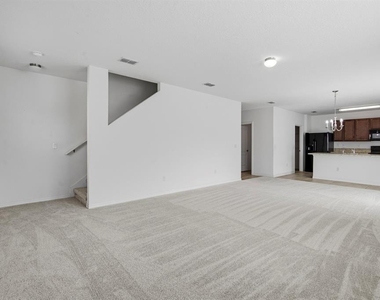 16604 Broadford Lane - Photo Thumbnail 3