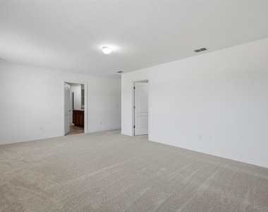 16604 Broadford Lane - Photo Thumbnail 14
