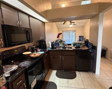 2803 Waxy Willow Lane - Photo Thumbnail 3