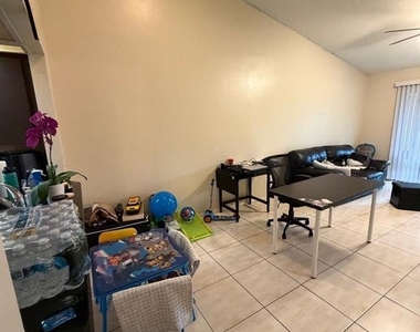 2803 Waxy Willow Lane - Photo Thumbnail 13