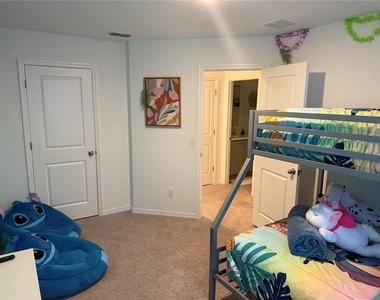 1553 Discovery Street - Photo Thumbnail 25