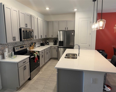 1553 Discovery Street - Photo Thumbnail 15