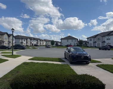 1553 Discovery Street - Photo Thumbnail 27