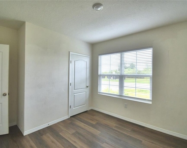 5628 Siltstone Street - Photo Thumbnail 10