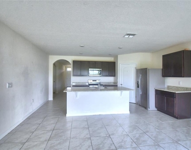 5628 Siltstone Street - Photo Thumbnail 32