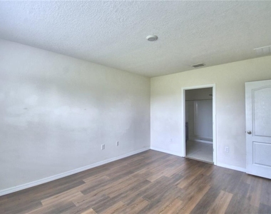 5628 Siltstone Street - Photo Thumbnail 38