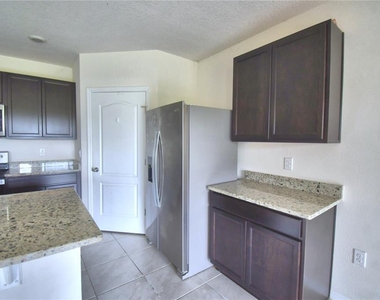 5628 Siltstone Street - Photo Thumbnail 27